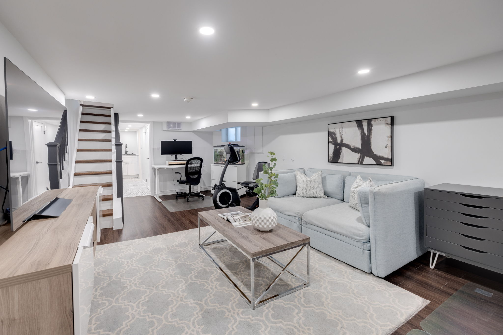 Toronto property showcase — delivered property photograph 32