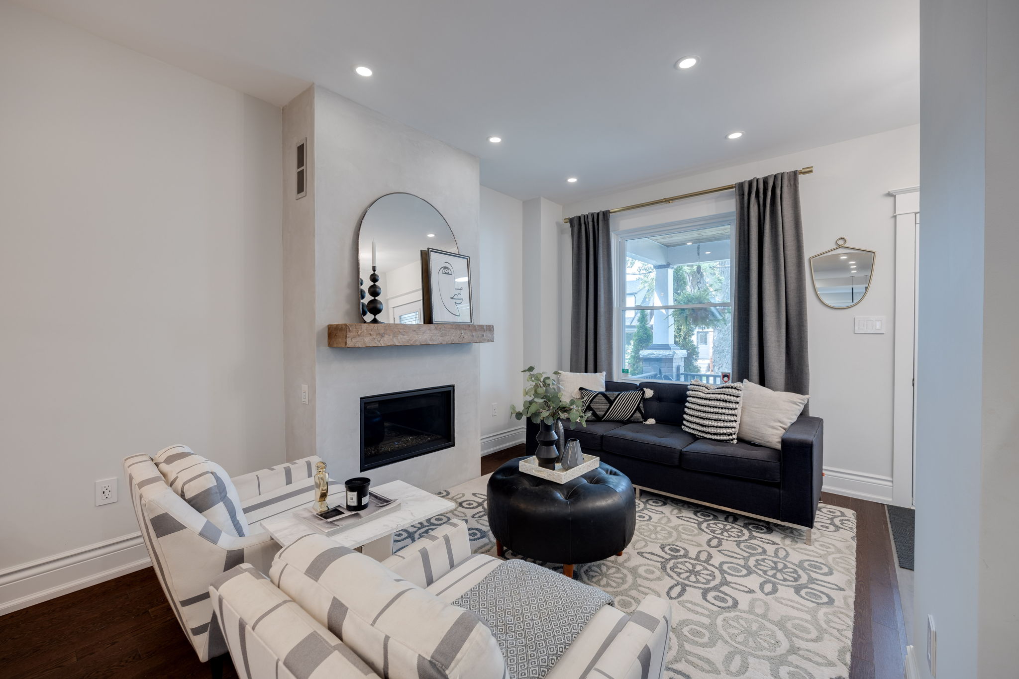 Toronto property showcase — delivered property photograph 9