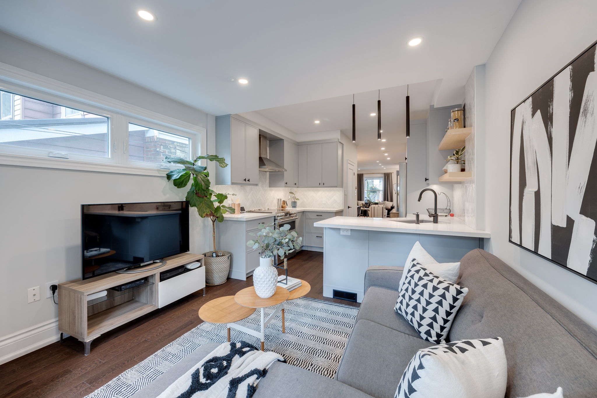 Toronto property showcase — delivered property photograph 20