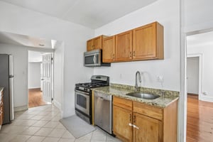 Phelps Ave-S0708-023.jpg