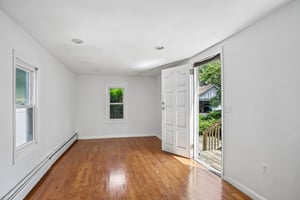 Phelps Ave-S0708-040.jpg