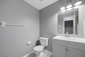  Photo 33