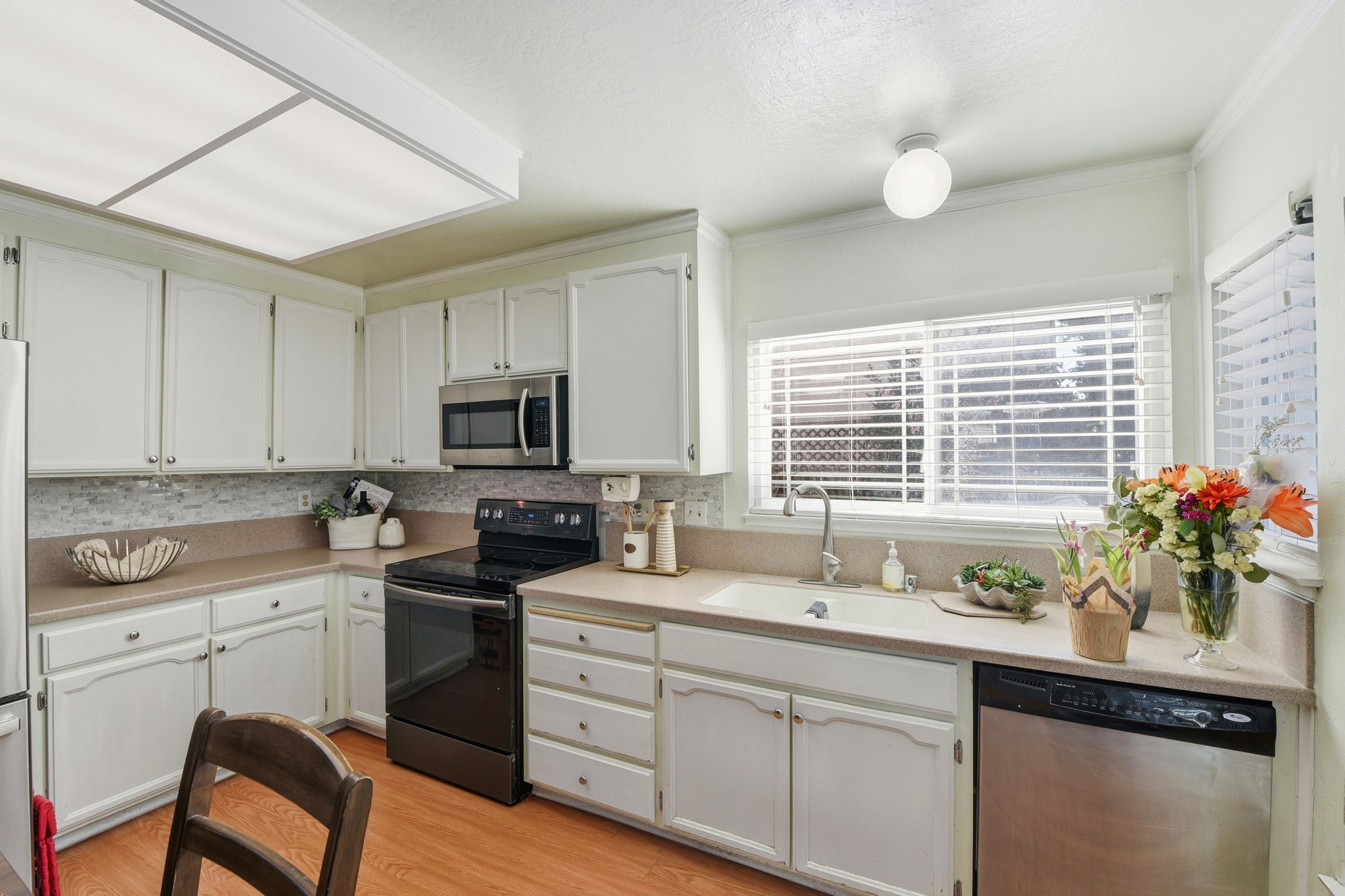 014_F8_147 Sweetberry Ct