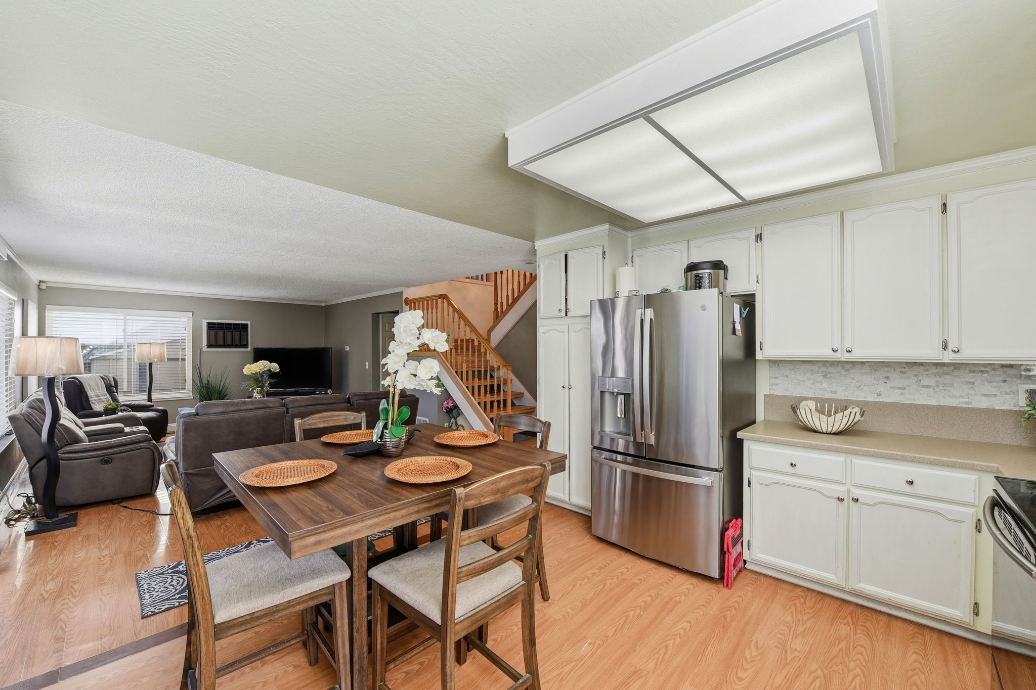 015_F8_147 Sweetberry Ct