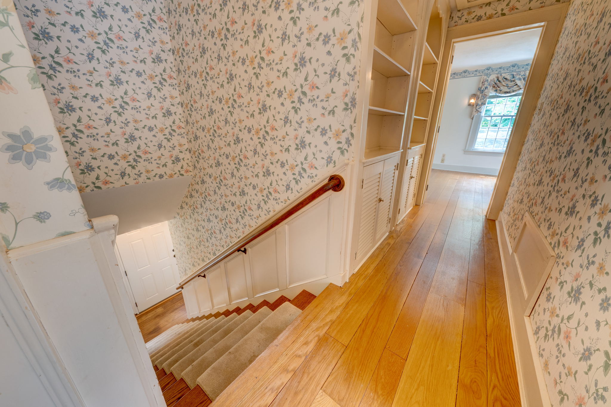 2nd Floor Hall