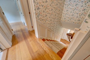 2nd Floor Landing