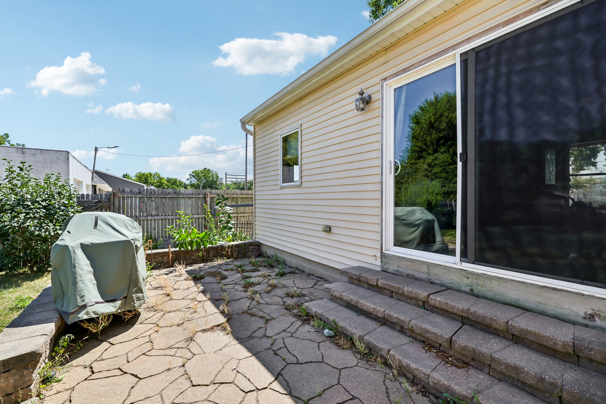 W Garland St-S3007-042.jpg