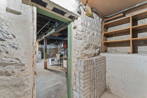  Photo 47