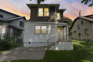  Photo 0