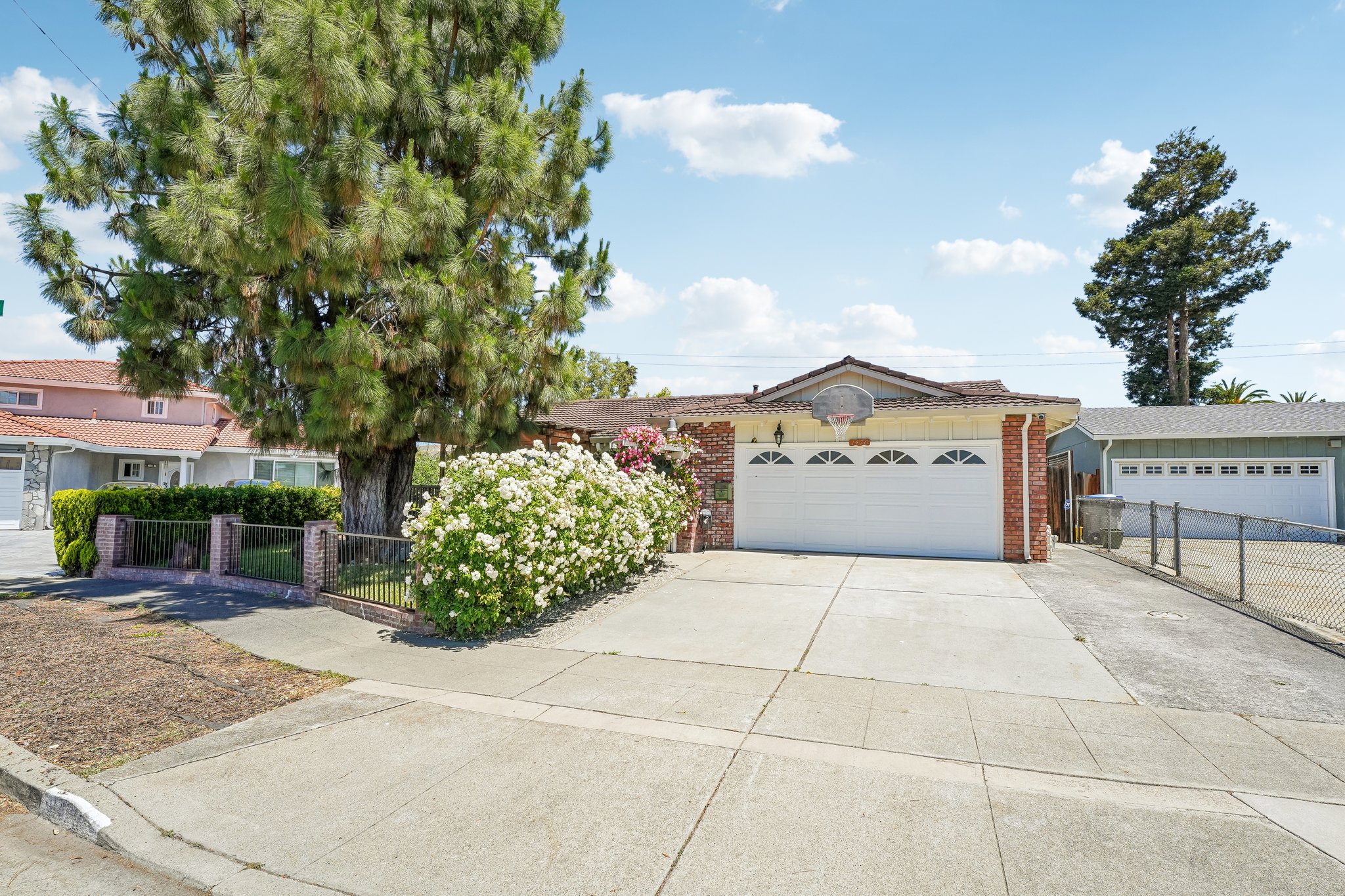 Caliente Way-S1505-002.jpg