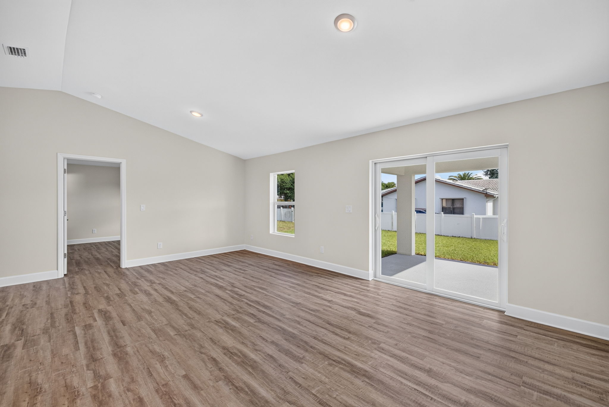Living Room 4 of 4