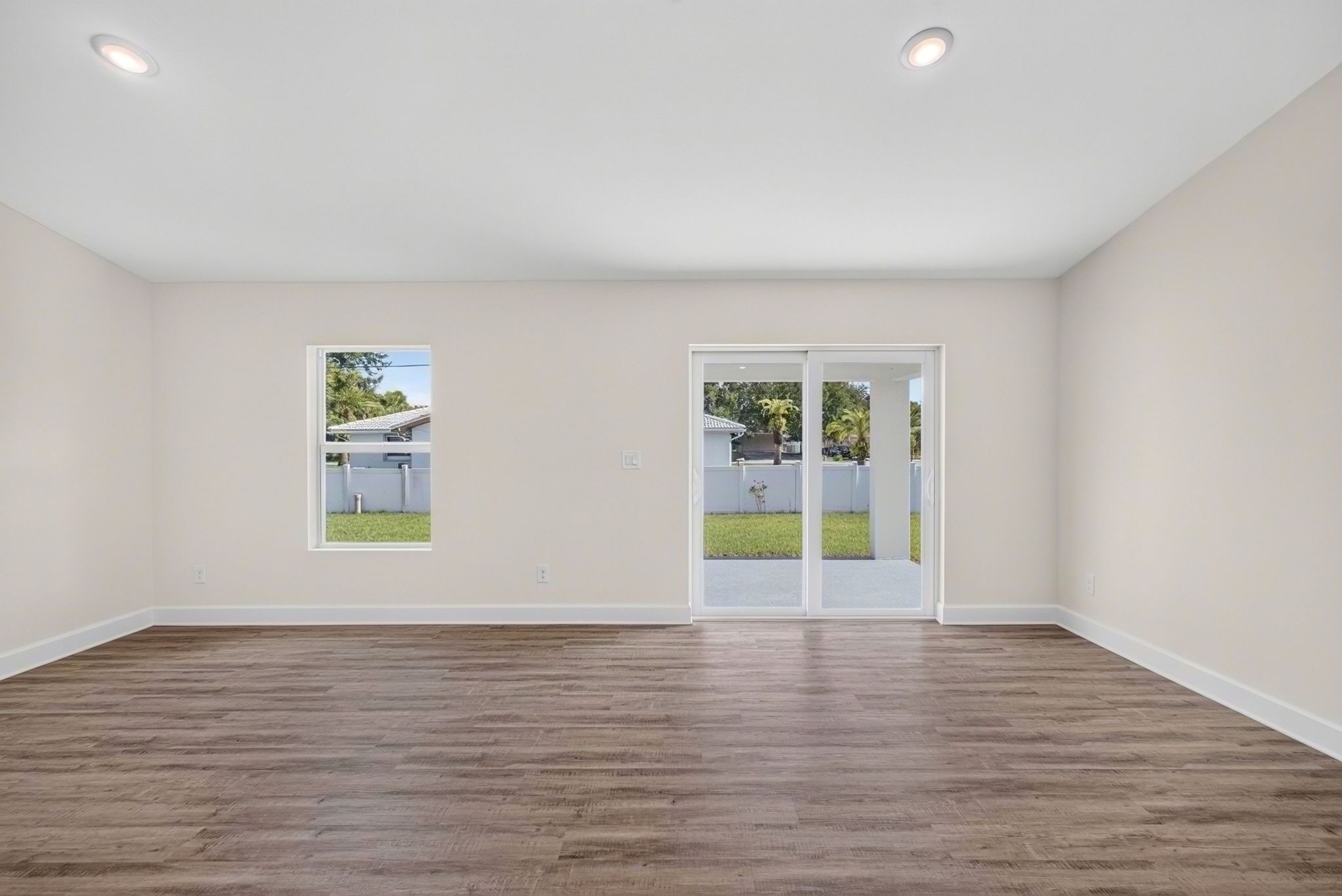 Living Room 3 of 4