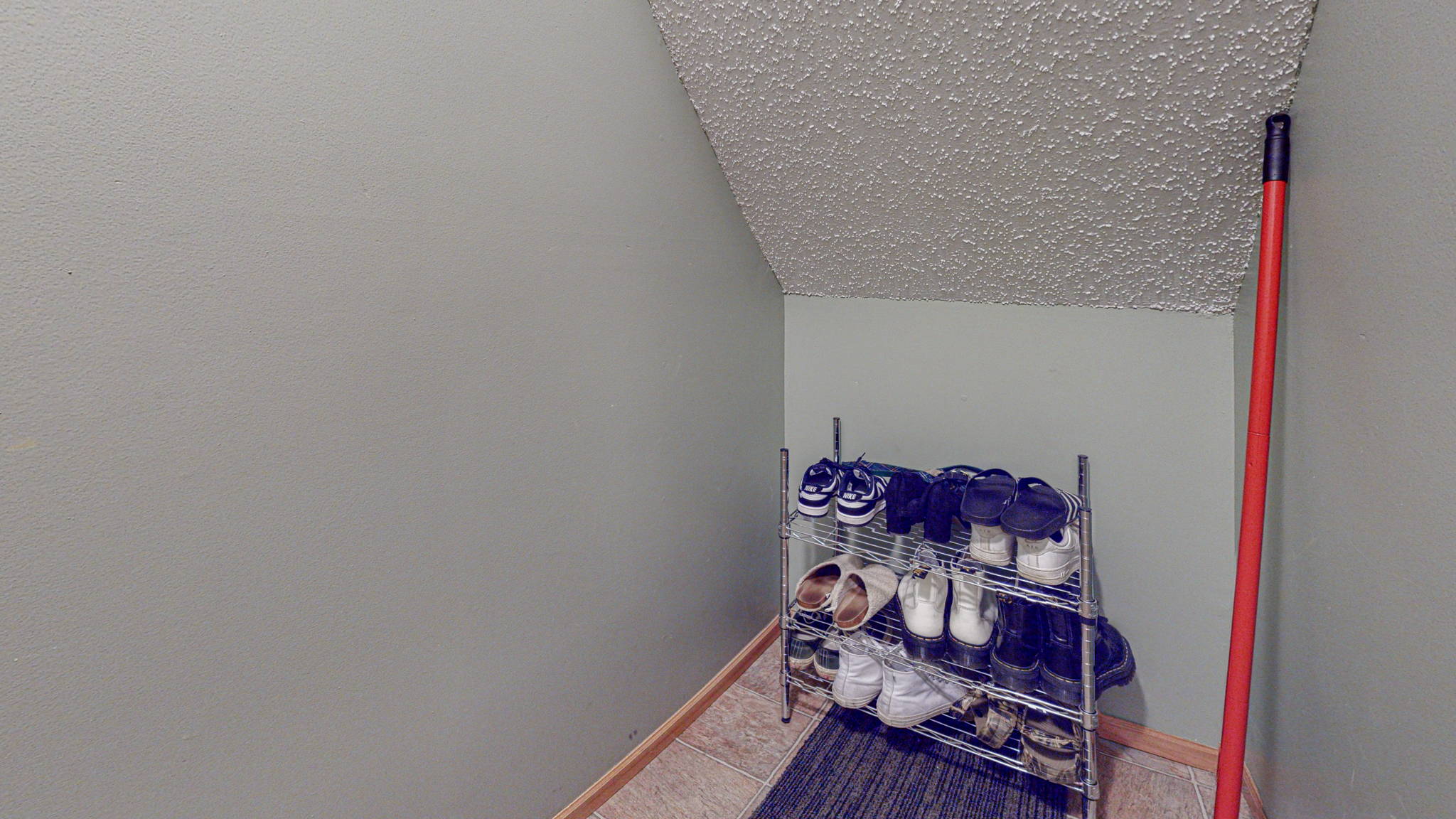  Photo 35