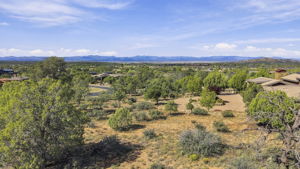 Lot Photo 3