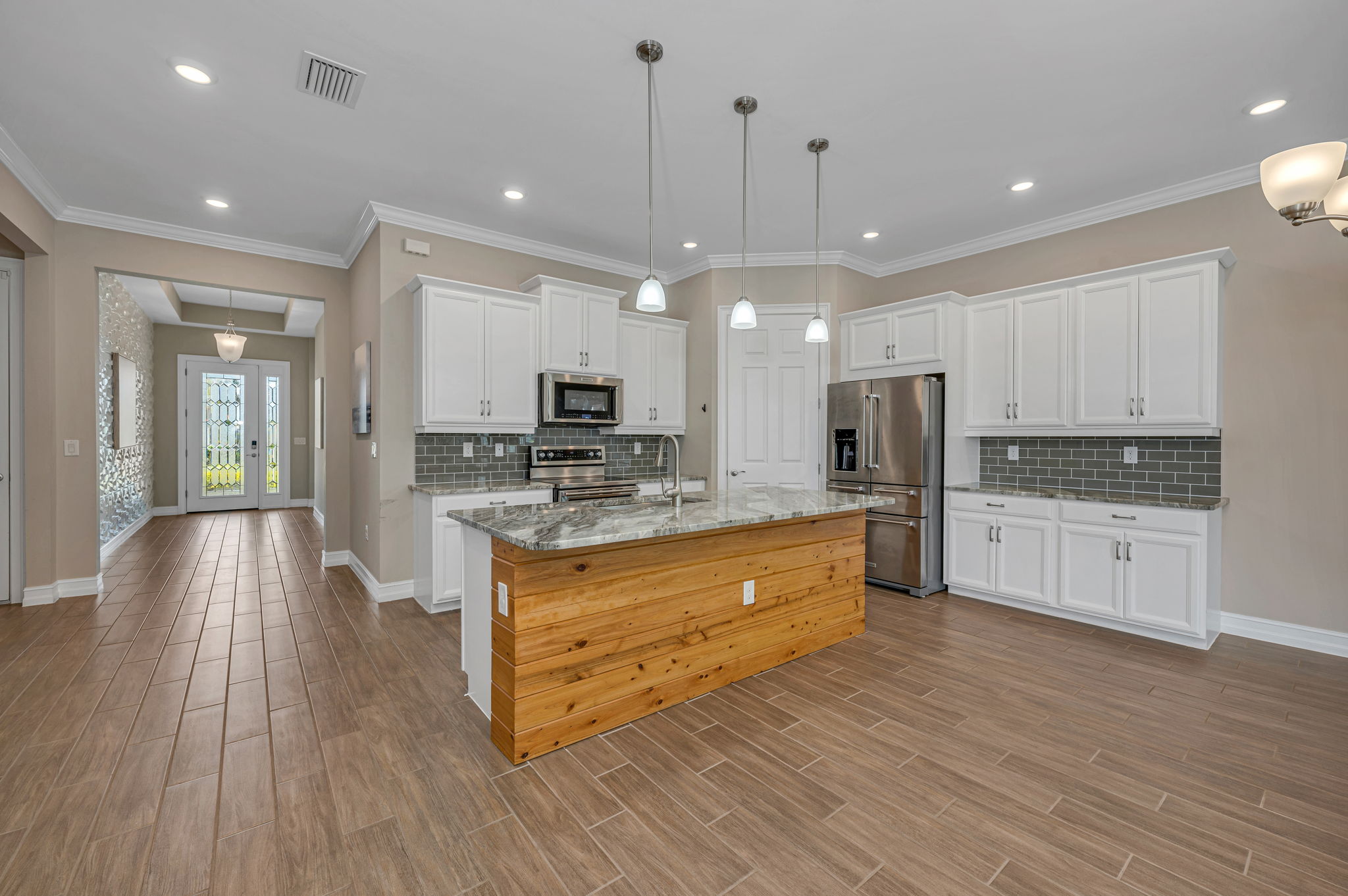 Breakfast Bar/Kitchen - View 1