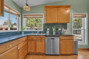1471 Monterey St, Richmond, CA 94804, USA Photo 13