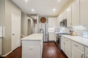 Kings Head Dr-S1707-017.jpg