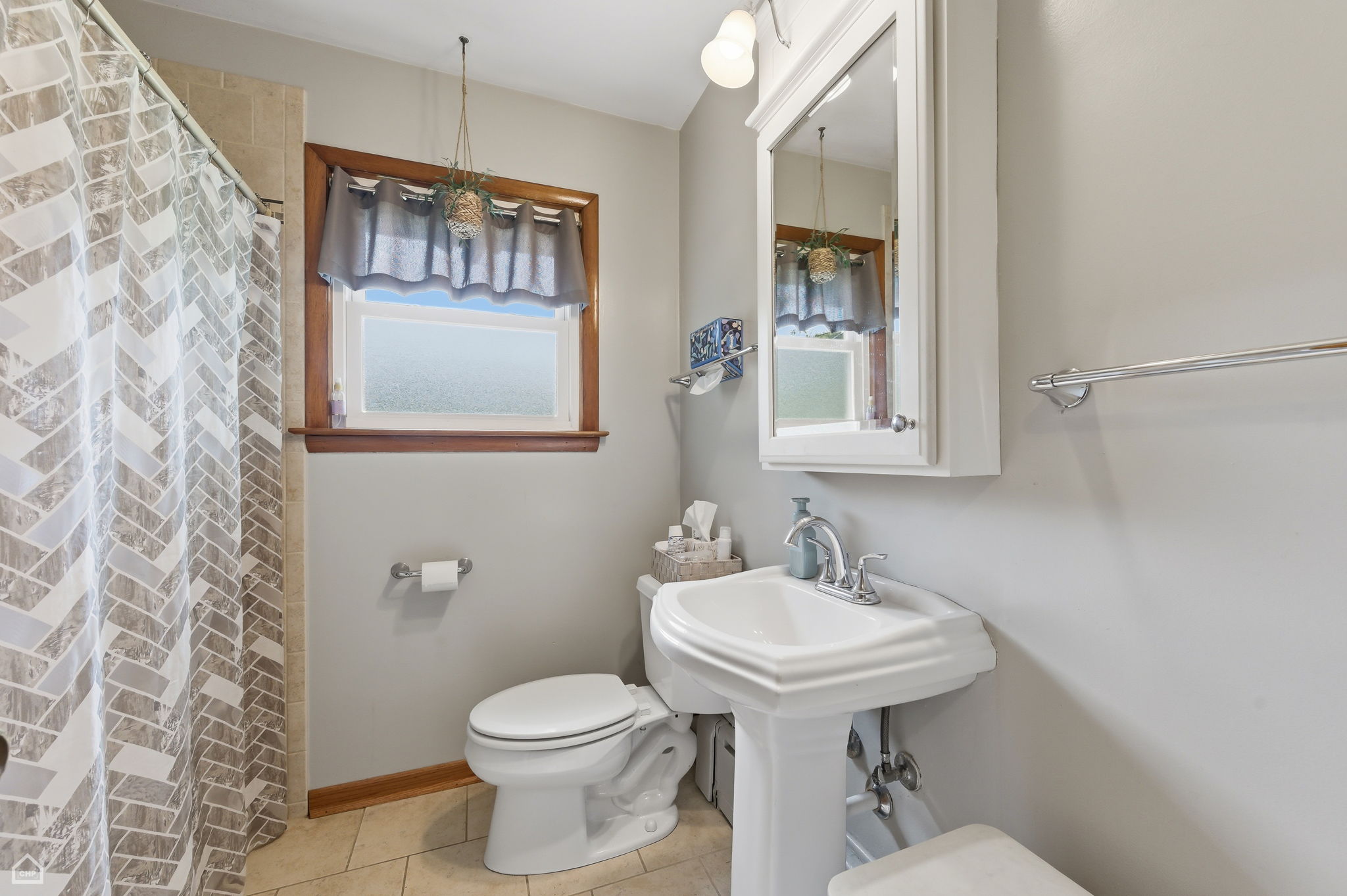 14721 Lakeside Ave - Karen Biazr_010
