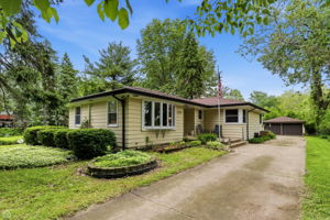 14721 Lakeside Ave - Karen Biazr_001