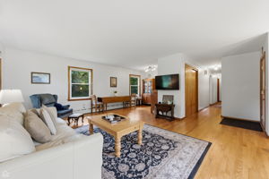 14721 Lakeside Ave - Karen Biazr_007