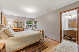 14721 Lakeside Ave - Karen Biazr_012