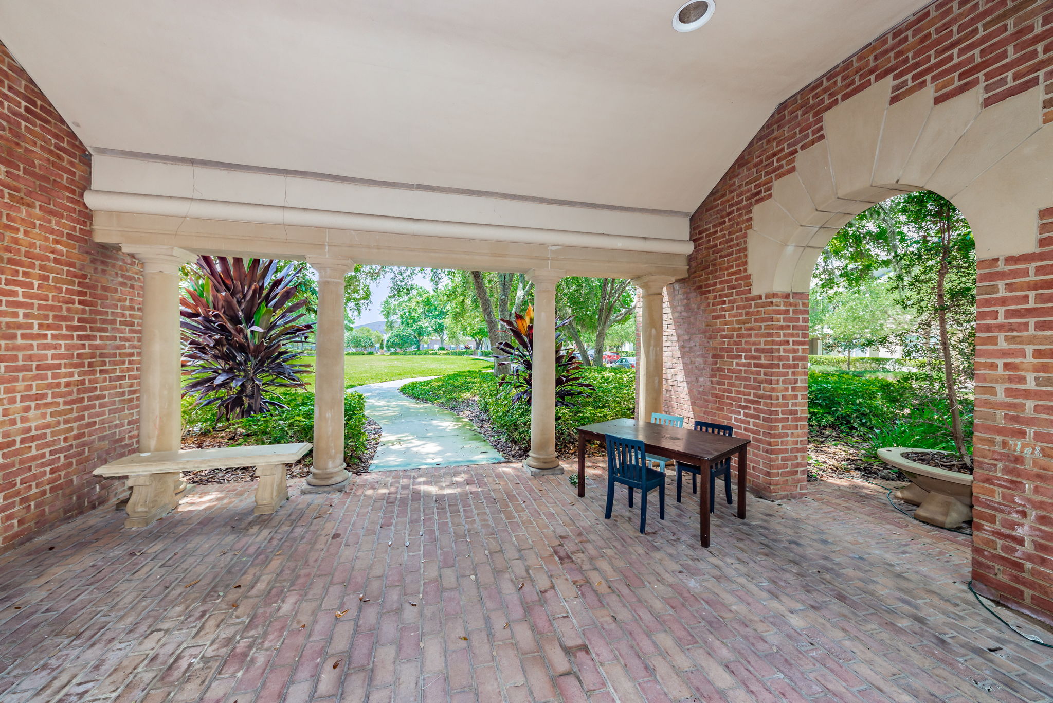  Photo 84