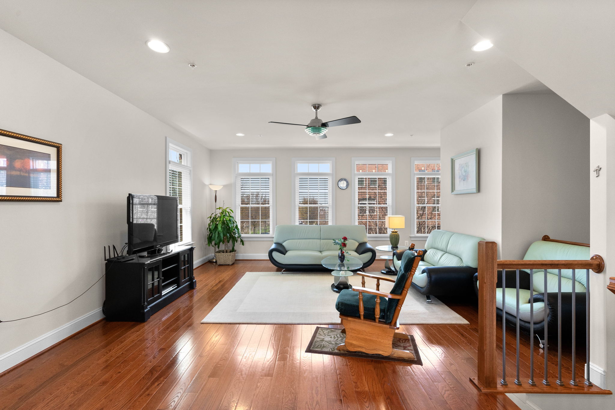 14731 Wootton Crossing Ct, Rockville, MD 20850, USA Photo 8