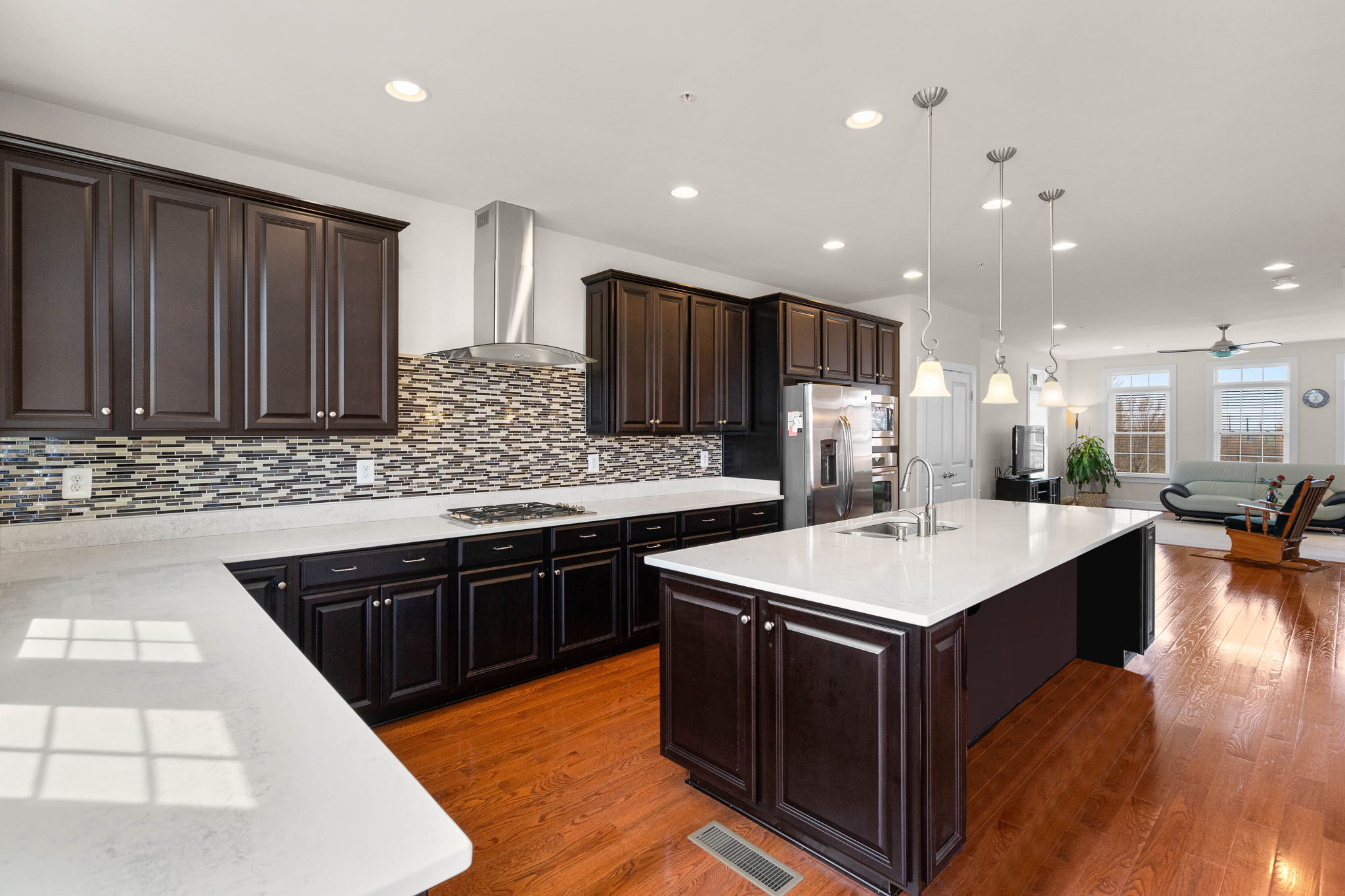 14731 Wootton Crossing Ct, Rockville, MD 20850, USA Photo 13