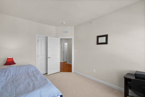 14731 Wootton Crossing Ct, Rockville, MD 20850, USA Photo 26