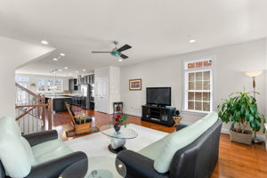 14731 Wootton Crossing Ct, Rockville, MD 20850, USA Photo 6