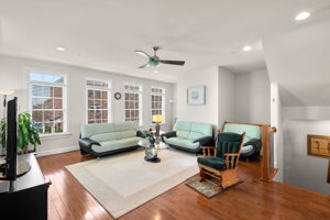 14731 Wootton Crossing Ct, Rockville, MD 20850, USA Photo 8