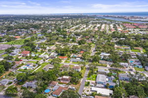 Back Drone - DJI_0249
