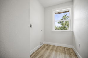 Laundry - 495A9925
