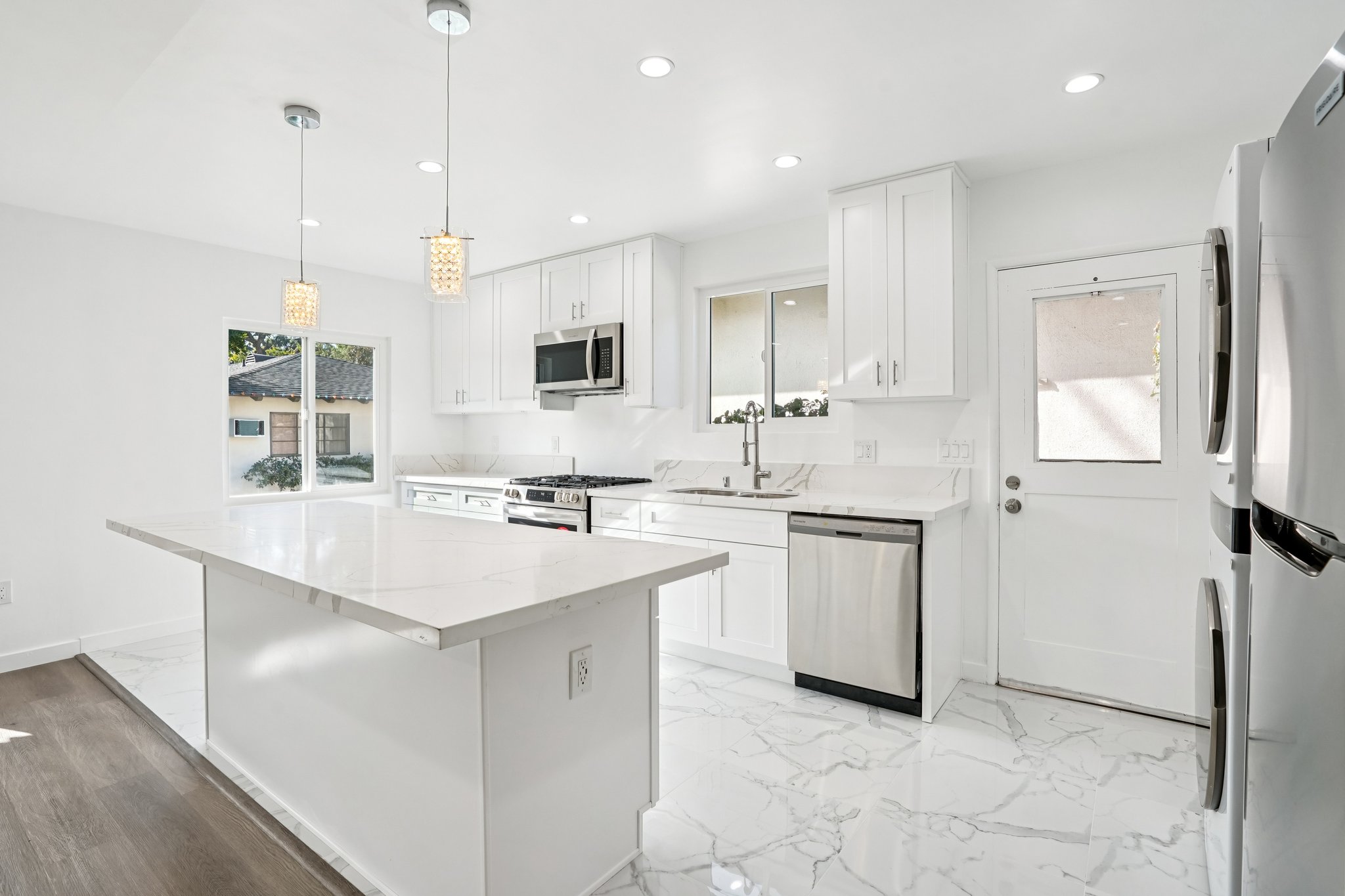 Allen Ave-S2112-007.jpg