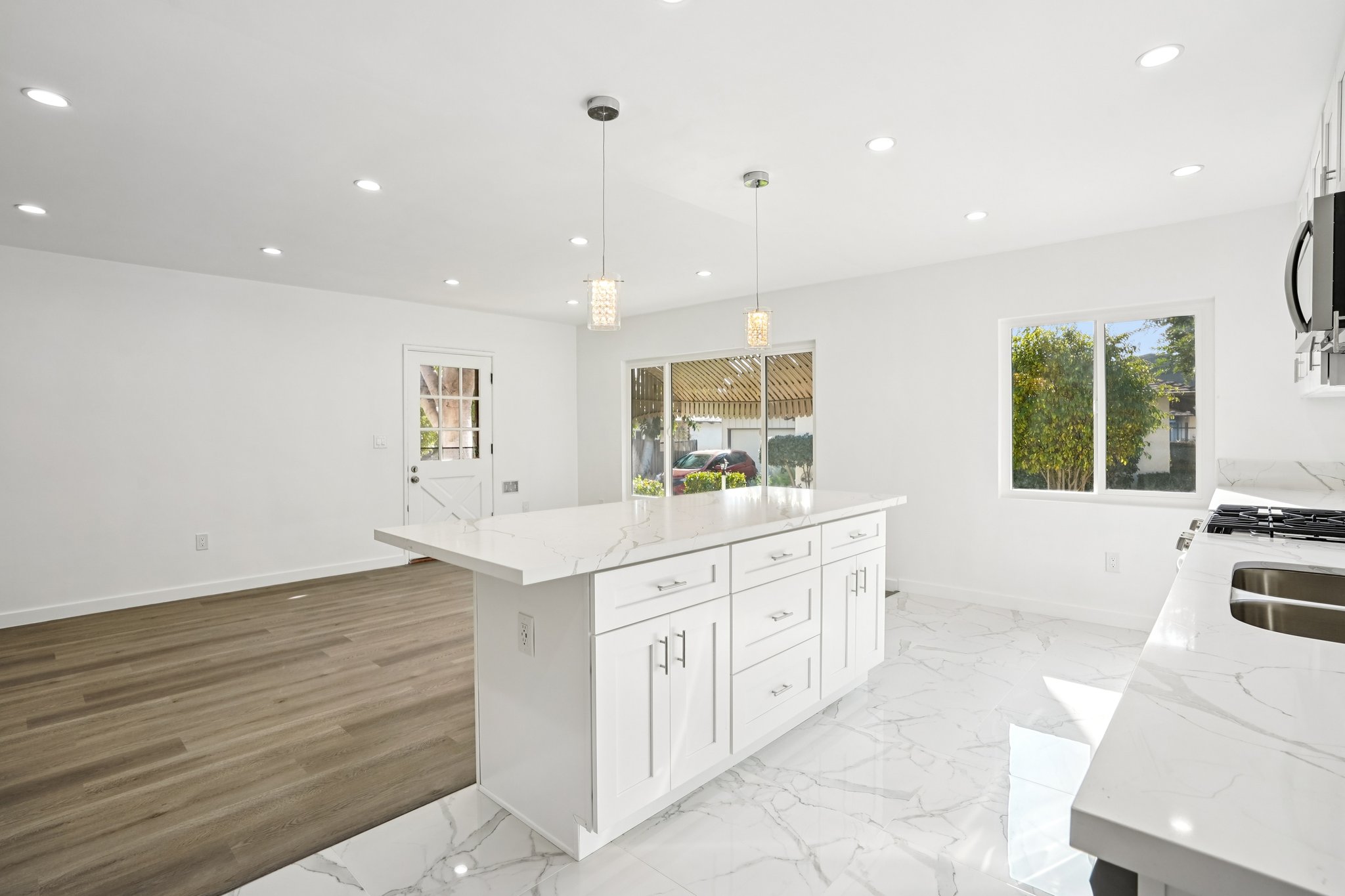 Allen Ave-S2112-009.jpg