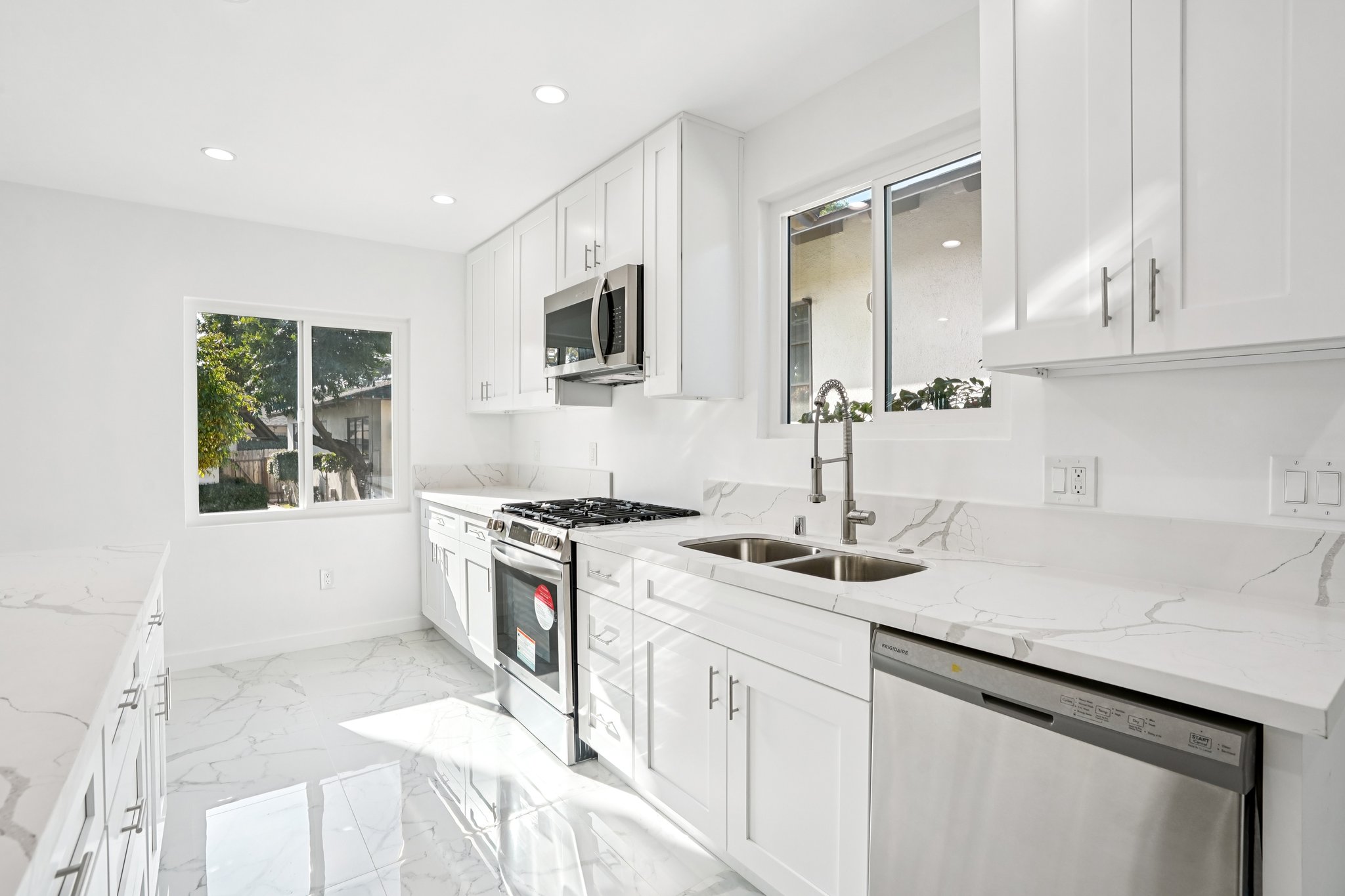 Allen Ave-S2112-010.jpg