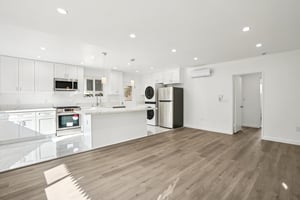 Allen Ave-S2112-004.jpg