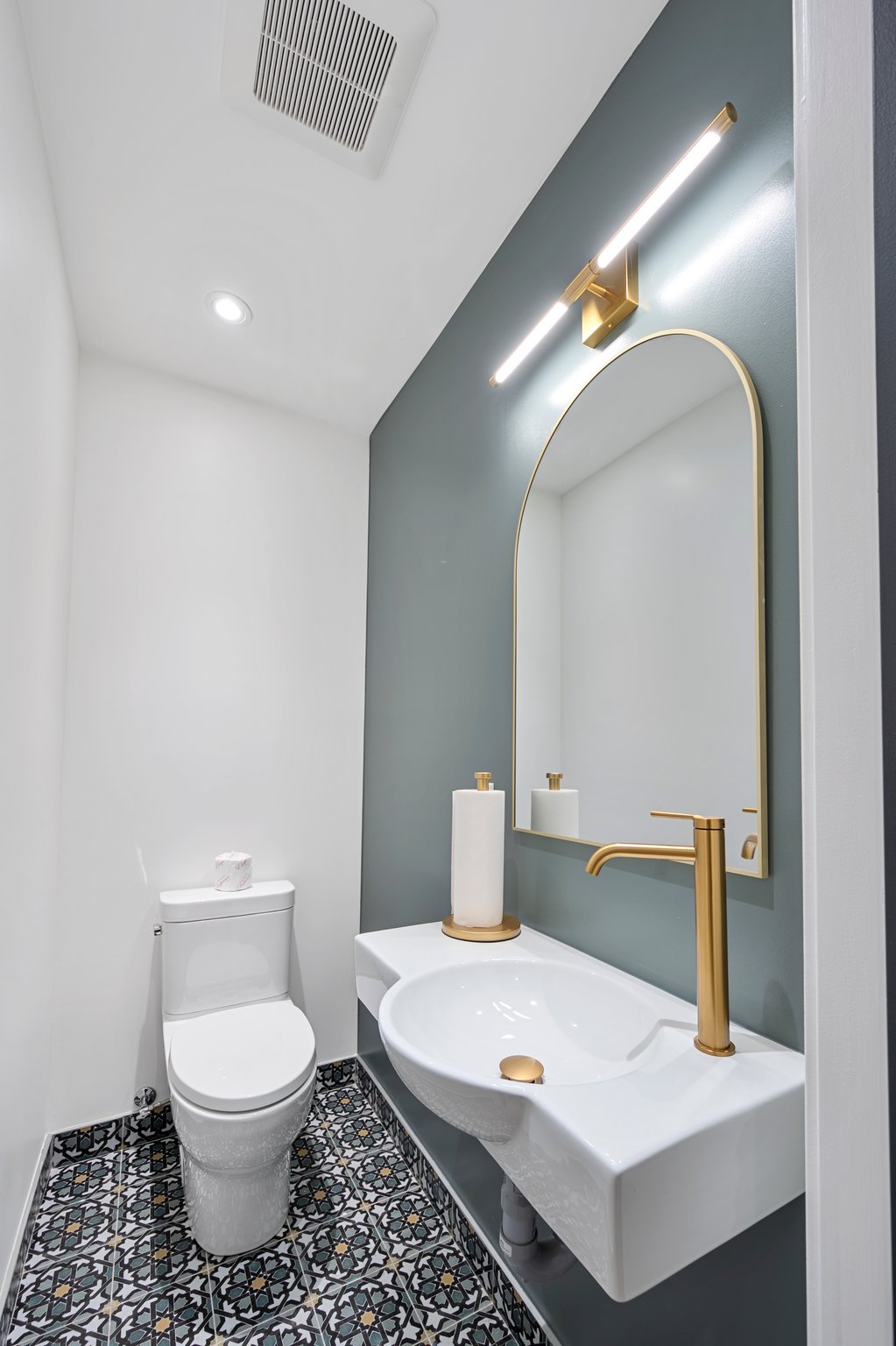 1474 Danforth Ave Toronto, ON M4J 1N4