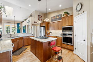 Kitchen (2)
