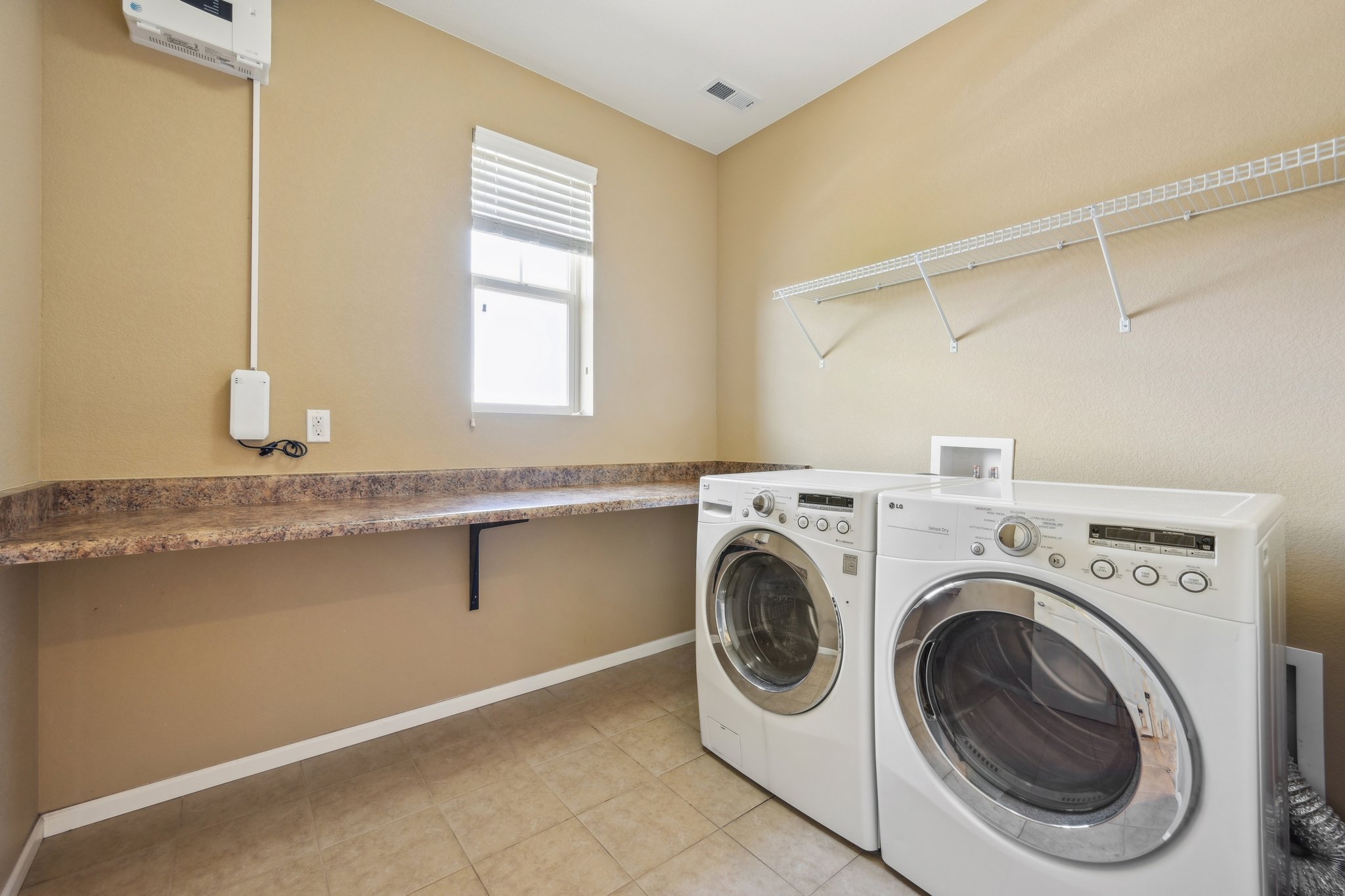 Upper Full Laundry Room