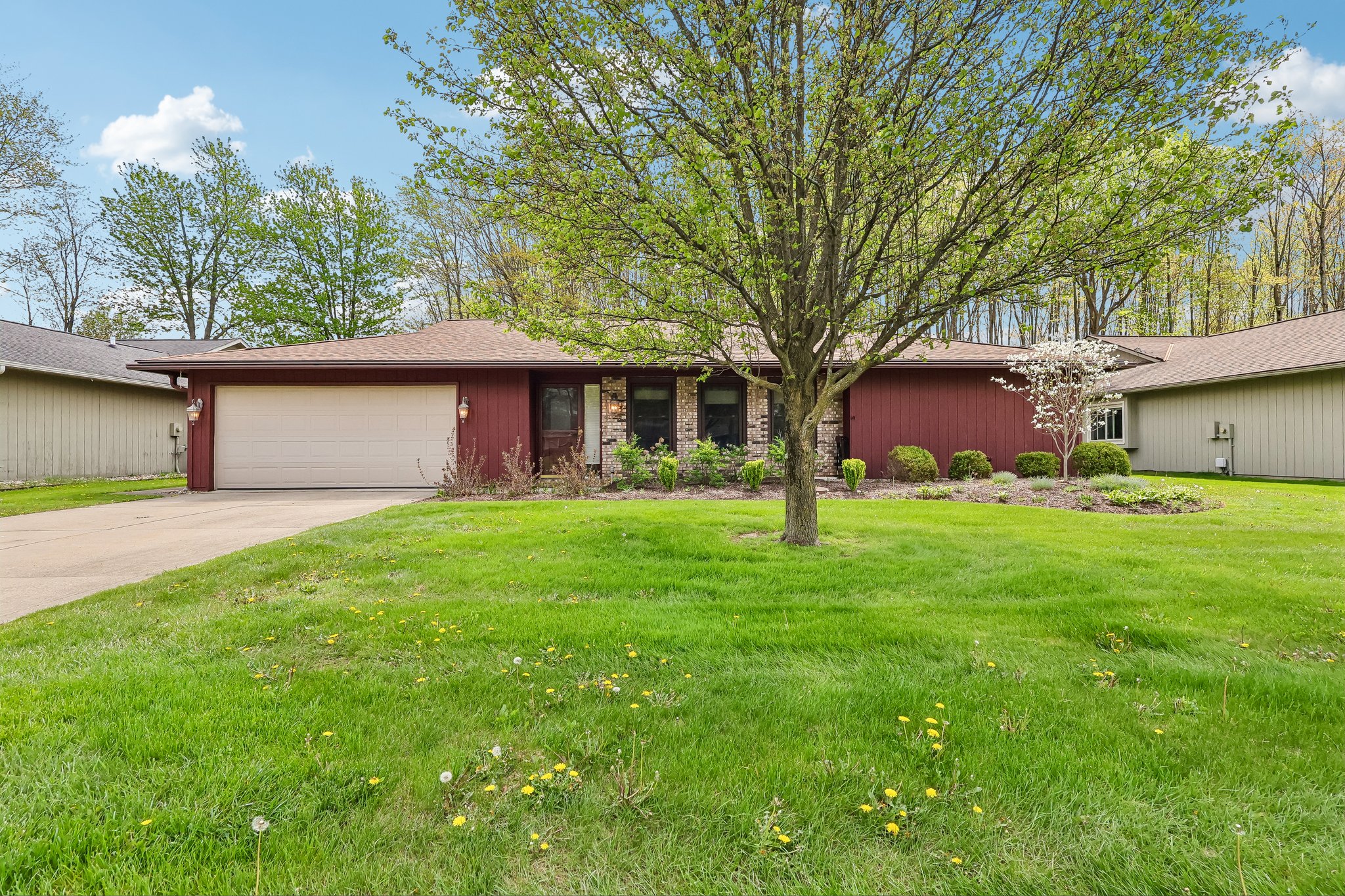 Hartford Trl-S2504-002.jpg