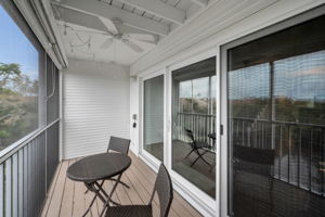Living Room Balcony3