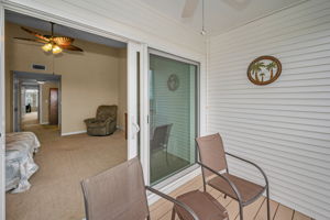 Upper Level Master Bedroom Balcony4