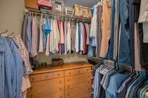 Upper Level Master Bedroom Walk-in Closet1
