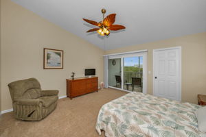 Upper Level Master Bedroom1c