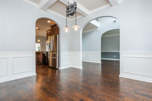 Arched Entry to Kitchen.