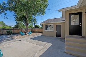  Photo 41