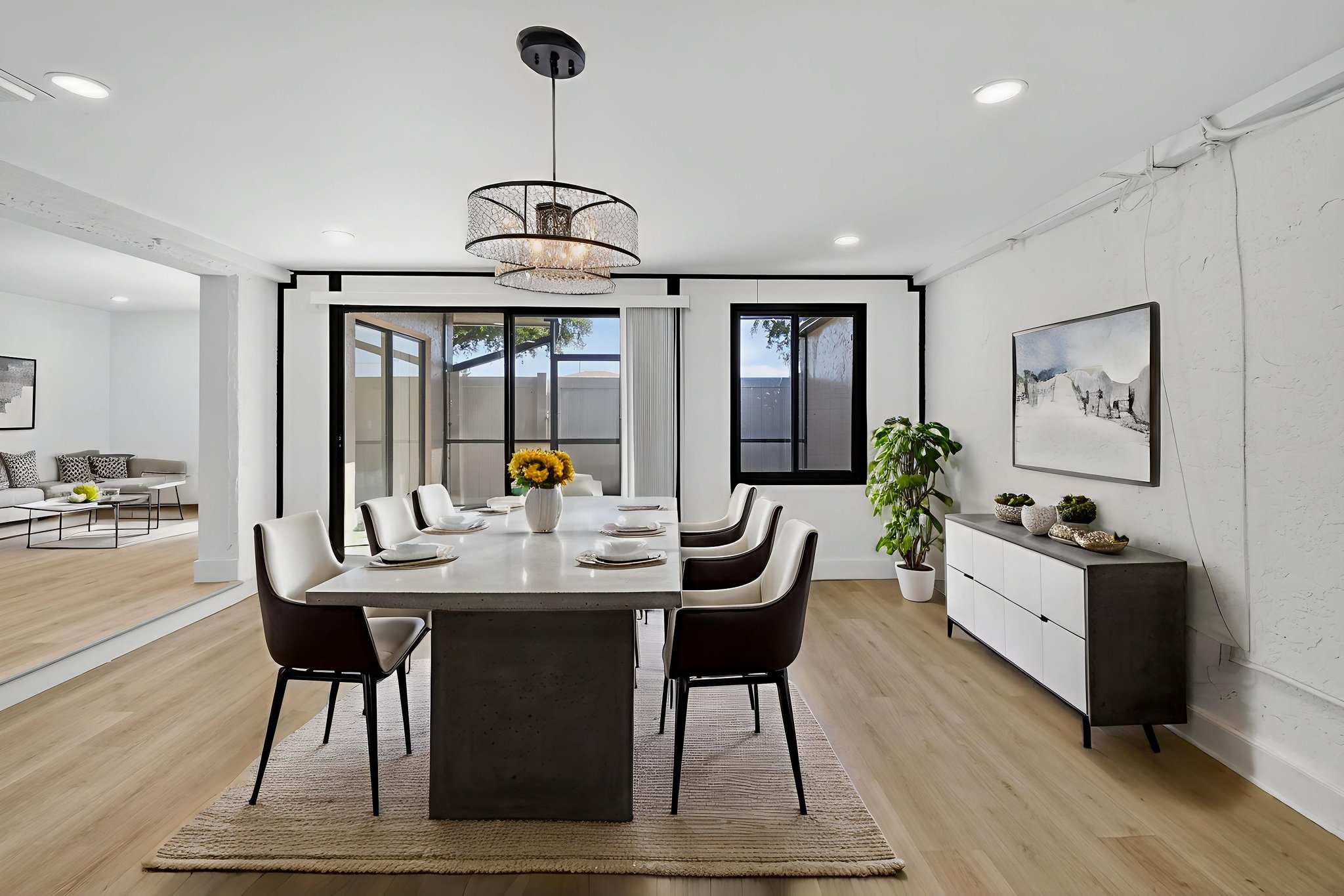 DSC_4045 virtually staged.jpeg