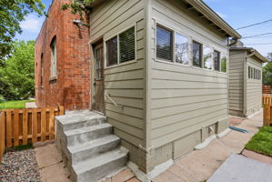  Photo 33