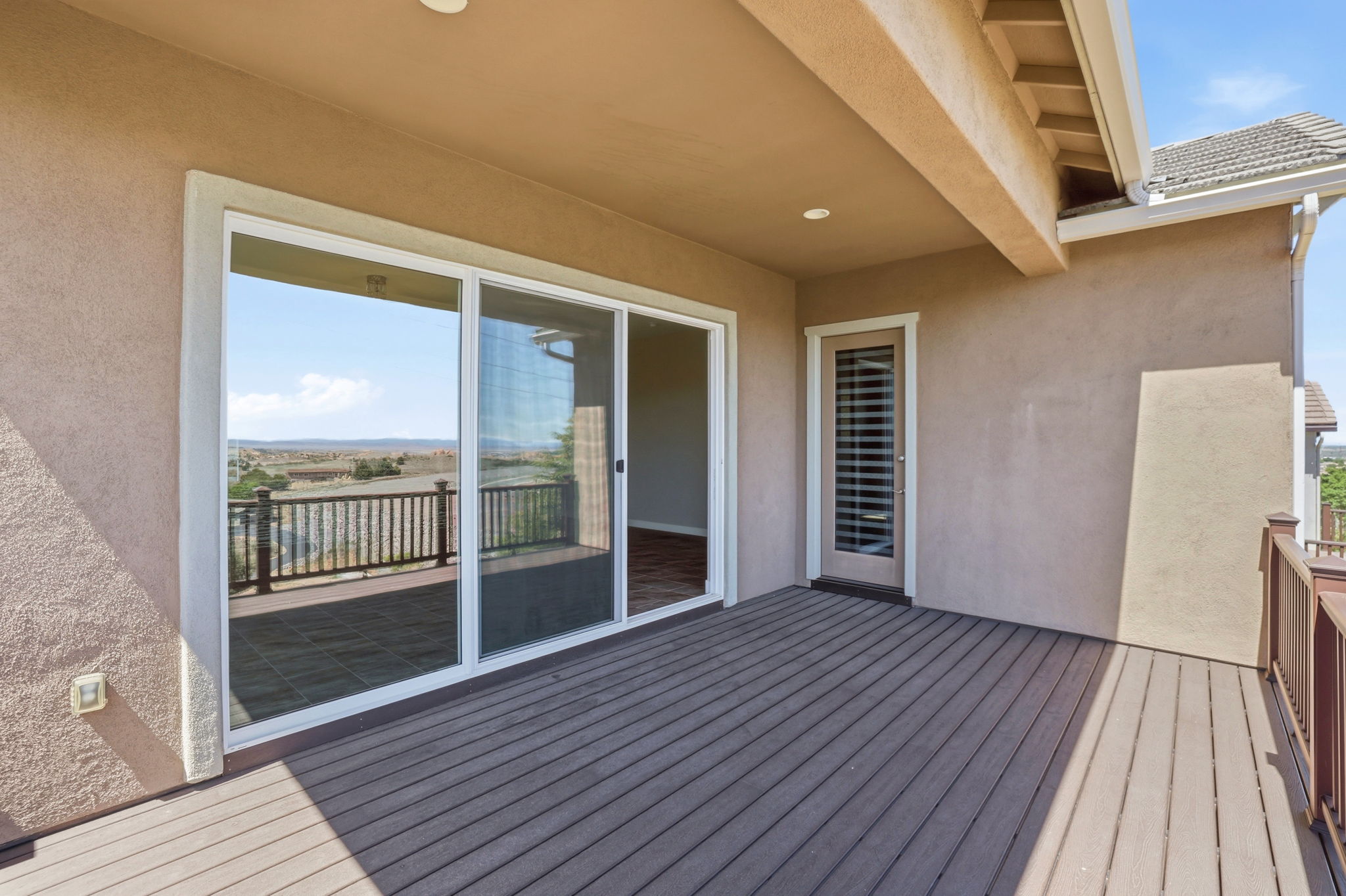 Deck (1)